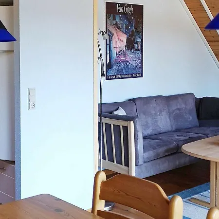 6 Person Holiday In R Dby